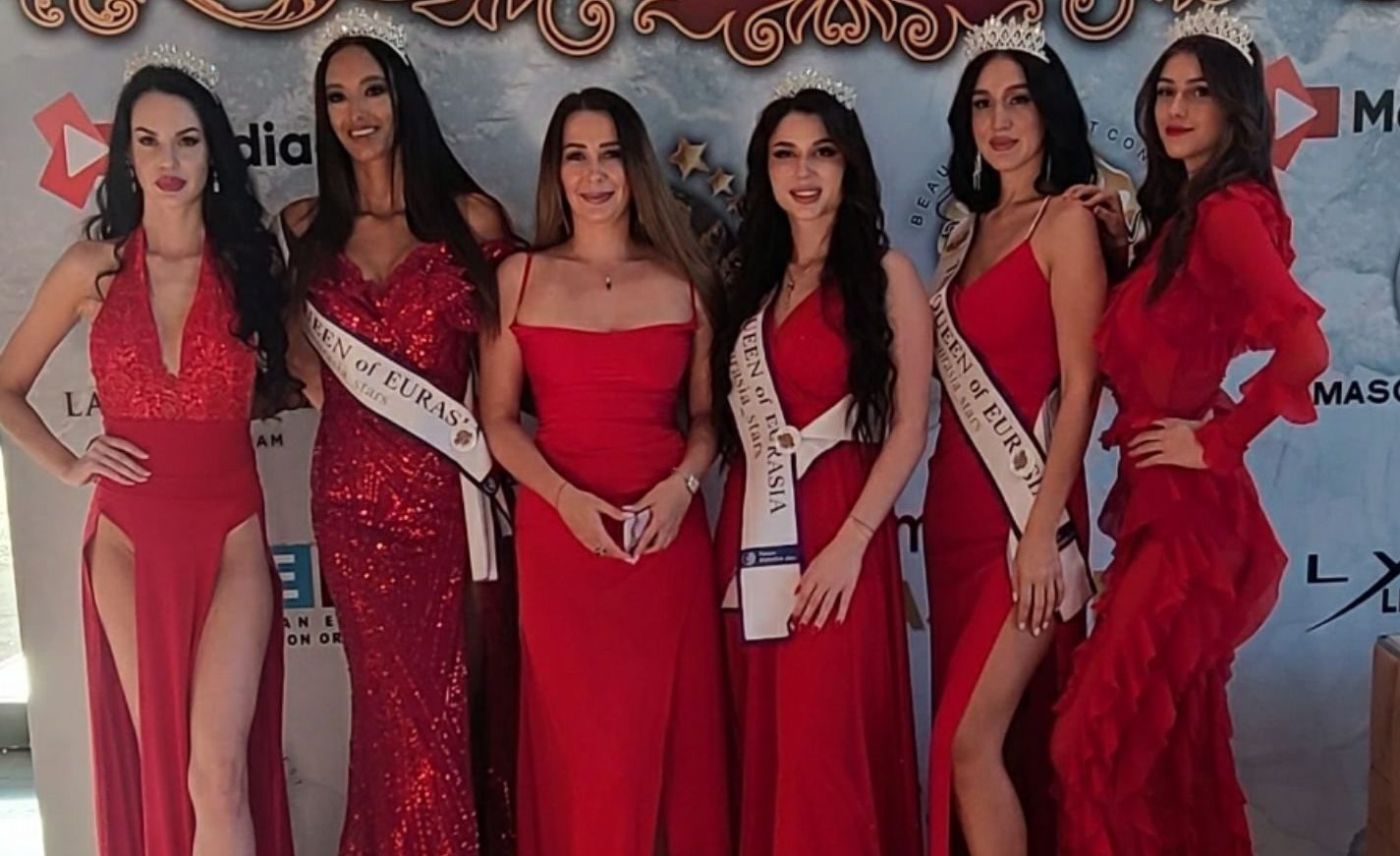 Мија Стерјовска е кралица на убавината на Евроазија