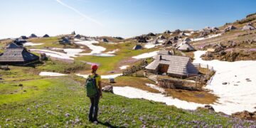 Колибите на Голема планина се меѓу 10-те најдобри места за зимски одмор во Европа