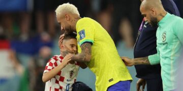 (Видео) За прегратката со Нејмар, синот на Перишиќ доби признание од ОН за допринес во ферплеј