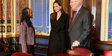 Анџелина Џоли, по 21 година, се повлече од местото амбасадор на добрата волја на Обединетите нации