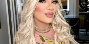 Ѕвездата од Беверли Хилс Тори Спелинг заврши во болница, а фановите не ѝ веруваат дека е болна