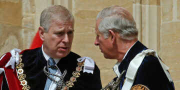 Кралот Чарлс го исфрли принцот Ендру од палатата и му ги одзеде сите привилегии, персонал и обезбедување