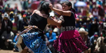 Во Перу се одржаа традиционални тепачки за Божик