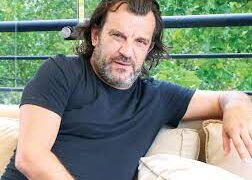 Аца Лукас доби внук, се слави во домот на фолк-пејачот