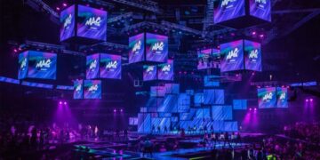 Јелена Розга, Зера,Теодора, Воајаж, Црни Церак на сцената на MAC