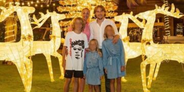 Лука Модриќ за Божиќ со семејството на Малдивите