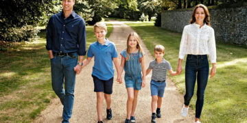 Кејт и Вилијам ја објавија традиционалната божиќна честитка