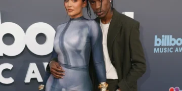 По шест години врска, раскинаа Кајли Џенер и Тревис Скот