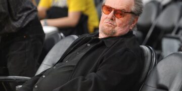 Повеќе од една година никој не го видел Џек Николсон, пријателите загрижени дека ќе заврши како Марлон Брандо