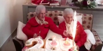 (Видео) Сестри близначки од Италија прославија 100. роденден