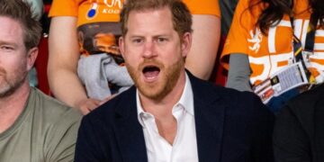 На Хари му премрзнал пенисот на Сверниот Пол, откри принцот во мемоарите