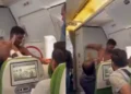 (Видео) Патници во авион се степаа за седиште