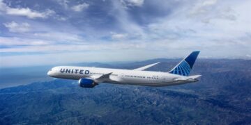 Авион полетал во 2023, а слетал во 2022 година