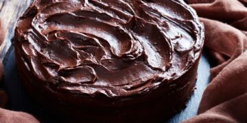 Брза чоколадна торта без јајца