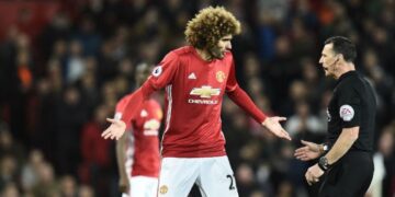 Бившиот играч на Манчестер Јунајтед, Фелаини се степал во ресторан па интервенирала и полицијата