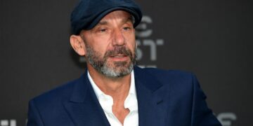 По тешката битка со ракот почина легендарниот фудбалер Џанлука Вијали