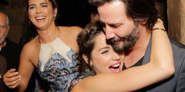 Ана де Армас за снимањето во новиот филм со Кијану Ривс: Целото тело ми е со модринки од него