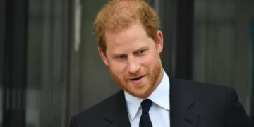 Принцот Хари во мемоарите ќе открие непознати детали за смртта на принцезата Дајана