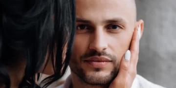 Газираните сокови поттикнуваат ќелавост кај мажите, тврдат научниците