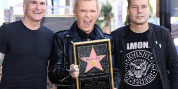 Били Ајдол доби ѕвезда на холивудската патека на славните по 47 години музичка кариера