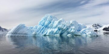 Половина од планинските глечери може да исчезнат до 2100 година