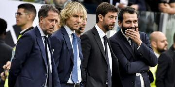 Заради тајни исплати на фудбалерите во време на пандемијата, Јувентус е казнет со одземање на 15 бода