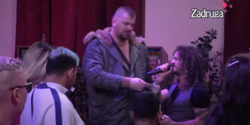 (Видео) Адам Лабунски доби голем бакшиш оти му ја погоди песната на натпреварувач во „Задруга“