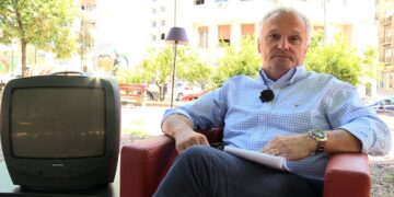 По 13 години, првпат за Божиќ ќе бидам со семејството: искрено со Филип Миркуловски