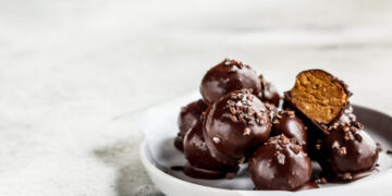 Рецепт за брзи бомбички со путер од кикирики