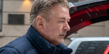 Повлечено е обвинението против Алек Болдвин, актерот ќе избегне затвор