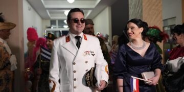 (Галерија) Градоначлникот Костадинов е Тито во Струмица: Почна познатиот карневал