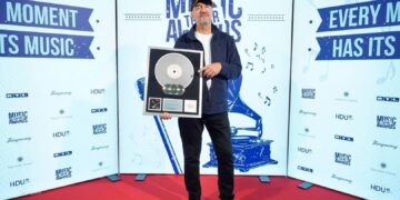 Влатко Стефановски награден со најголемото дискографско признание во Хрватска