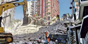 Заради намерна грешка во изградбата на стан на приземје се срушила цела зграда, во Турција уапсени се повеќе лица за несовесно работење