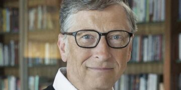 Бил Гејтс рече дека им верува на вакцините, а патувањето на Марс му е бесмислено