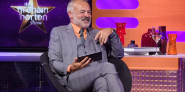 Најпопуларниот британски шоумен Греам Нортон ќе биде водител на Евросонг во Ливерпул