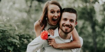 Хороскопски знаци што бараат партнер со добра смисла за хумор