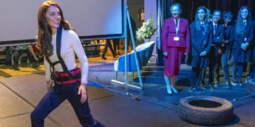 (Фото) Кејт Мидлтон влечеше гуми тешки 20 килограми: Морам да тренирам