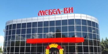 Мебел-Ви се оградува од ставовите и содржината искажани во емисијата „Лазаров подкаст”