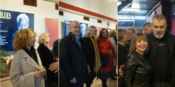 Бившите министерки во првите редови на премиерата „Жени во Собрание“ во Театар „Комедија“