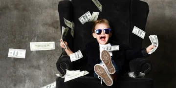 Најмладиот милионер во Македонија има само осум години