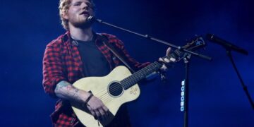 Пиев, се дрогирав, сакав да се самоубијам: емотивна исповед на Ед Ширан во документарецот за неговиот живот