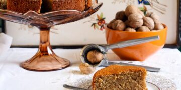 Колач со ореви и портокал