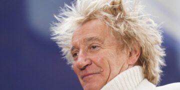 Род Стјуарт поради болест откажа концерт во последен момент