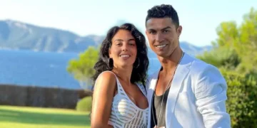 Георгина открива кое е најчудното место на кое имала секс со Роналдо