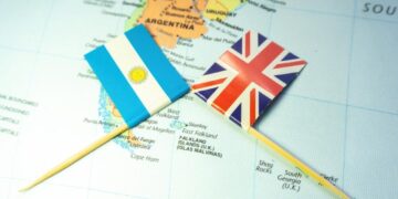 Буенос Аирес бара од Лондон да им ги врати Фолкландските острови кои им беа одземени по поразот од 1982 година