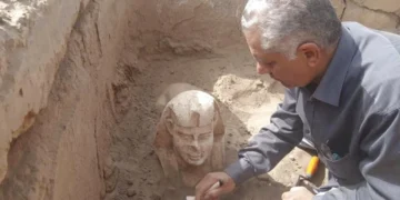 Археолози во Египет открија насмеана сфинга од познат римски цар
