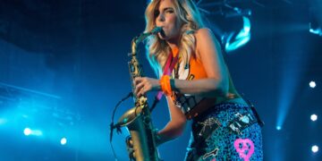 Холандската џез и поп саксофонистка Кенди Далфер ќе настапи во Скопје на 8-ми април