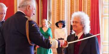 Кралот Чарлс го прогласи гитаристот Брајан Меј за витез