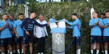 Репрезентативната база на Аргентина ќе го носи името на Меси