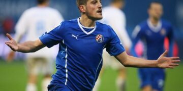 Аријан Адеми го напушта „Динамо“ како најтрофејниот играч и се сели во Кина